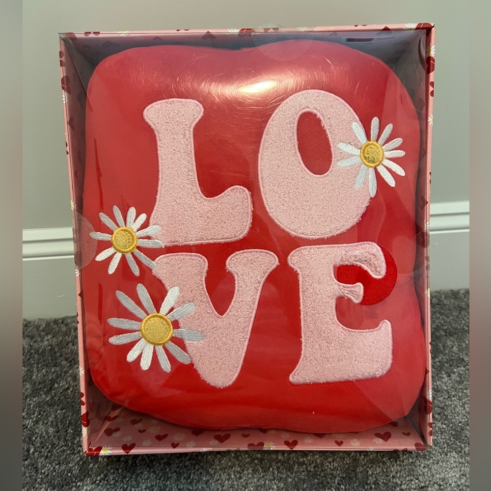 Red Love Heart Pillow w/removable heat pack NIB